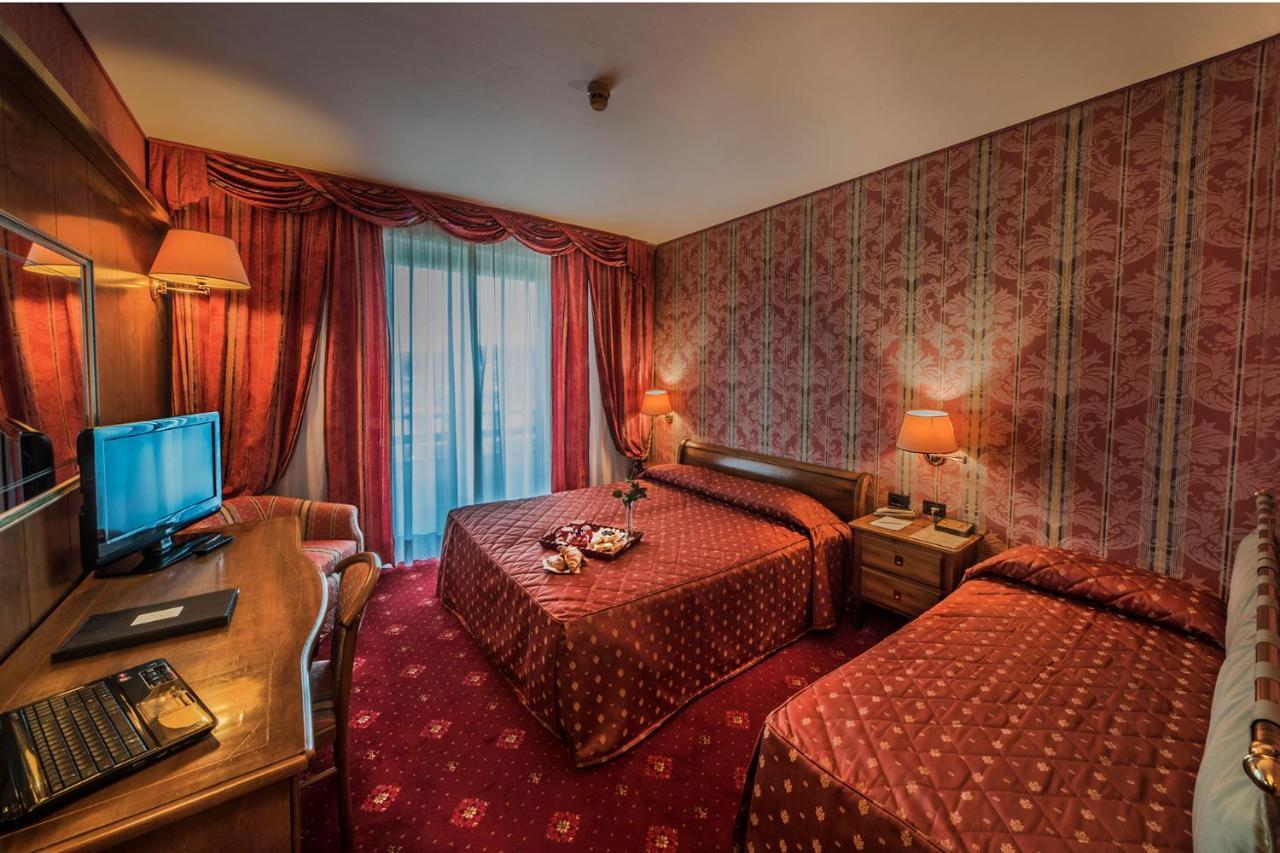 מונטווארקי Hotel Valdarno מראה חיצוני תמונה