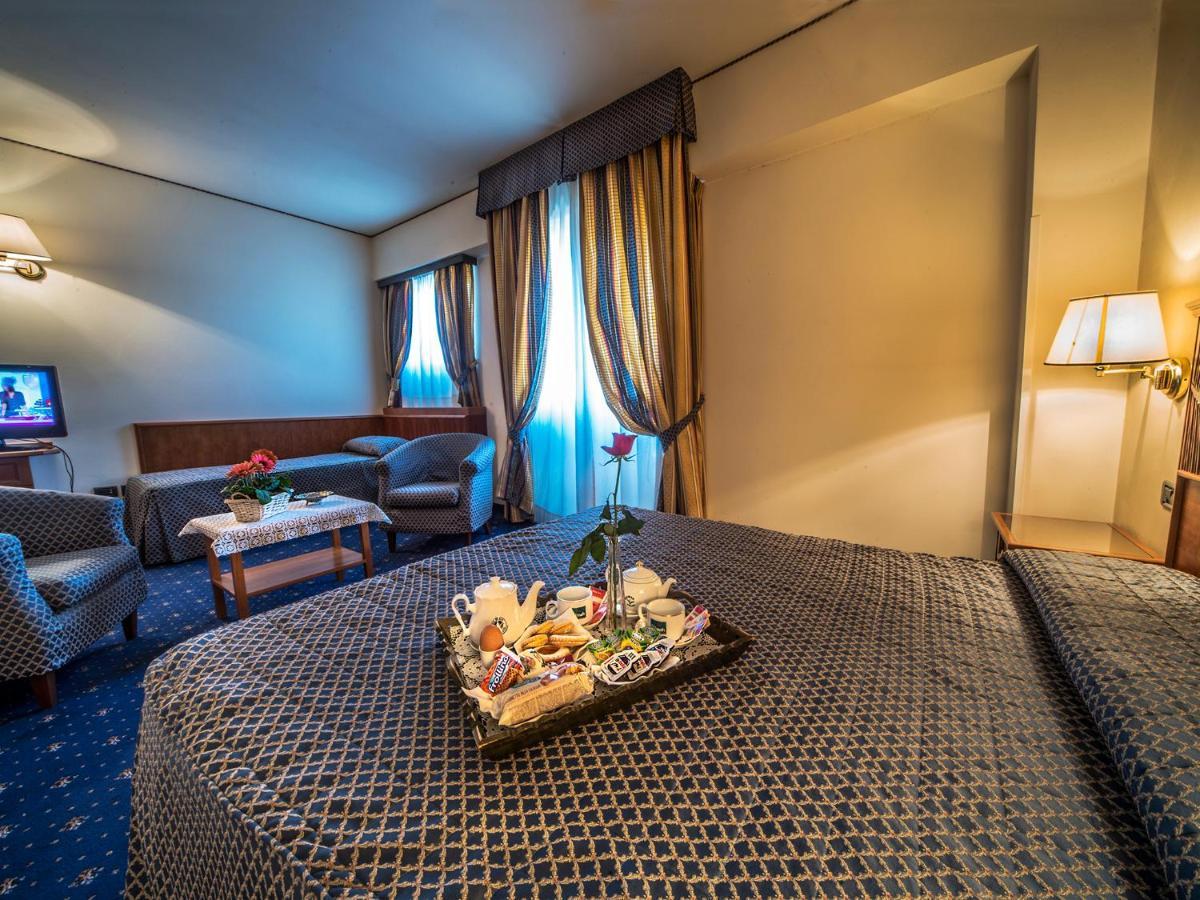 מונטווארקי Hotel Valdarno מראה חיצוני תמונה