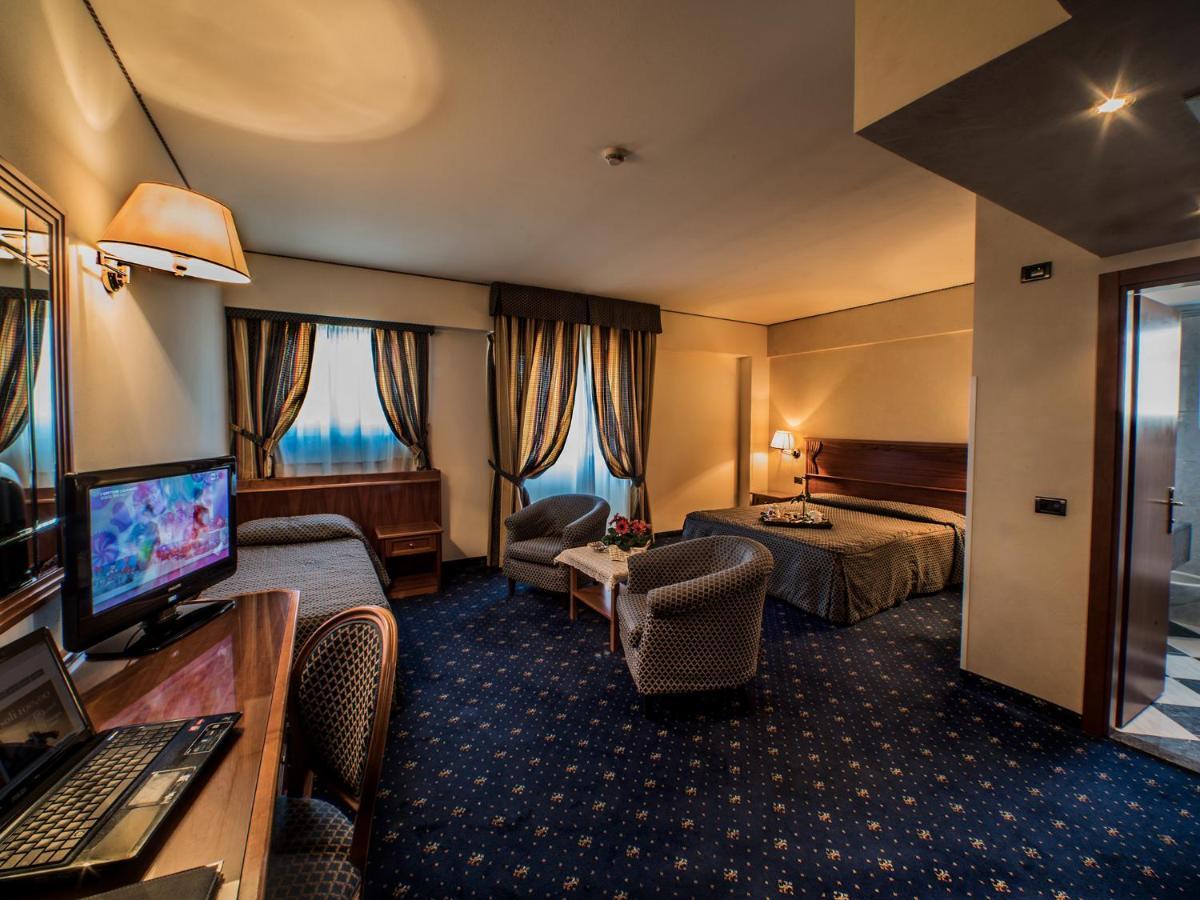 מונטווארקי Hotel Valdarno מראה חיצוני תמונה